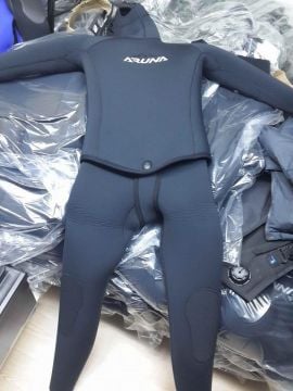 Aruna 7mm İki Parça Fermuarsız Erkek Dalış Elbisesi